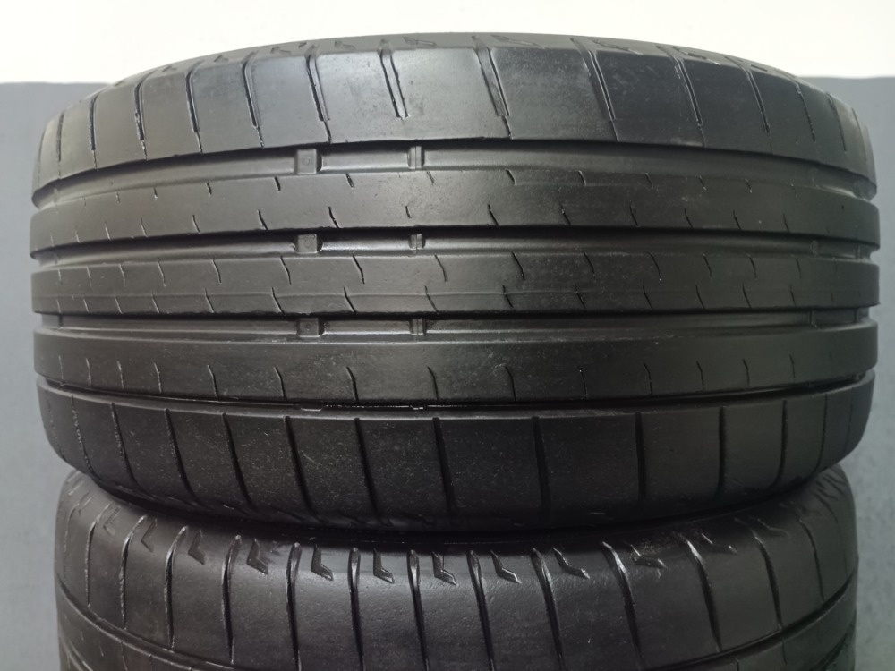 215/40 R17 BRIDGESTONE (4222)