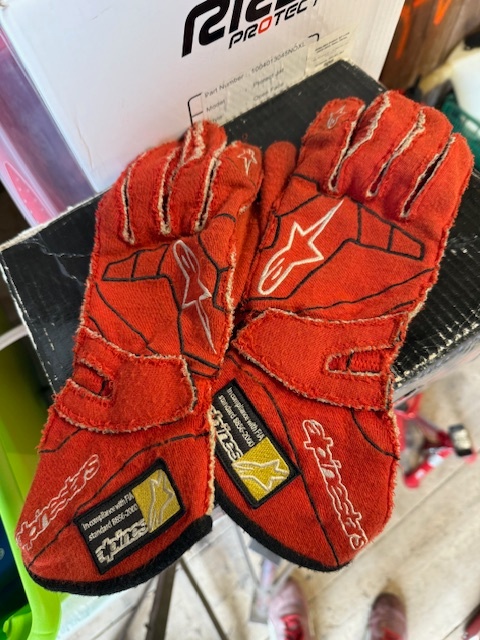 ZÁVODNÍ RUKAVICE ALPINESTARS