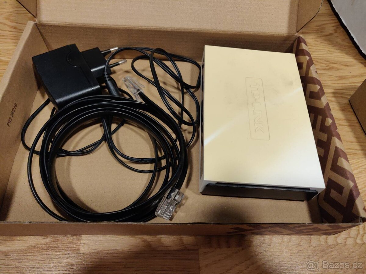 TP-Link TL-SF1008D Switch 100Mbit