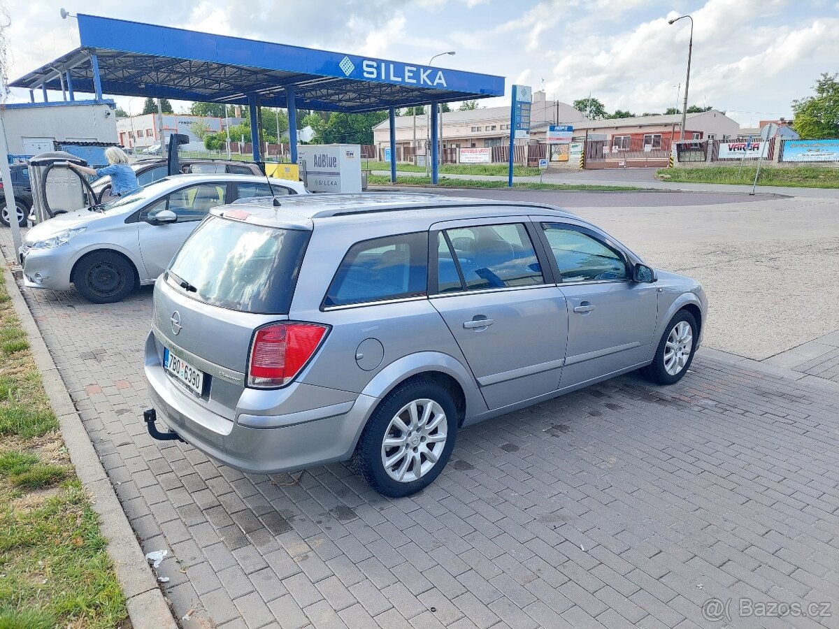 Prodám Opel Astra 1.6 16v NOVA STK