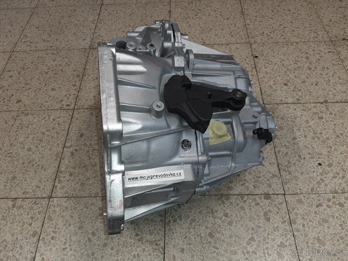 Převodovka Trafic Vivaro NV300 1.6 dCi PF6044