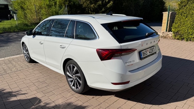 Škoda Octavia 1.5 TSI 110KW DSG style plus