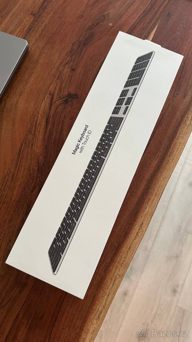 Magic Keyboard – US layout, černá, Touch ID. V zaruce