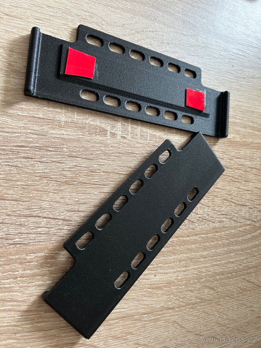 Bezrámečkový držák usa značky 32x16cm