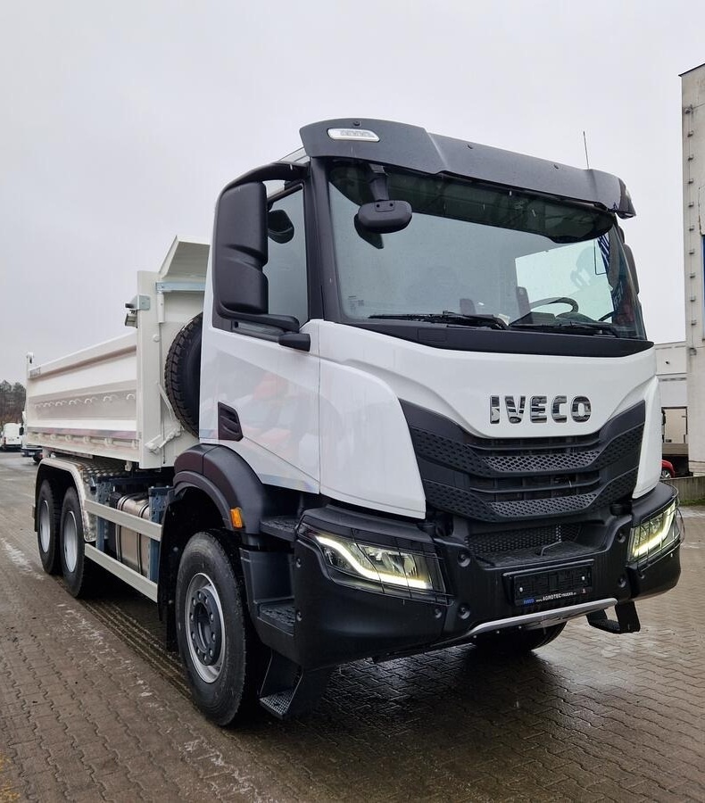 Iveco X-WAY 6x4