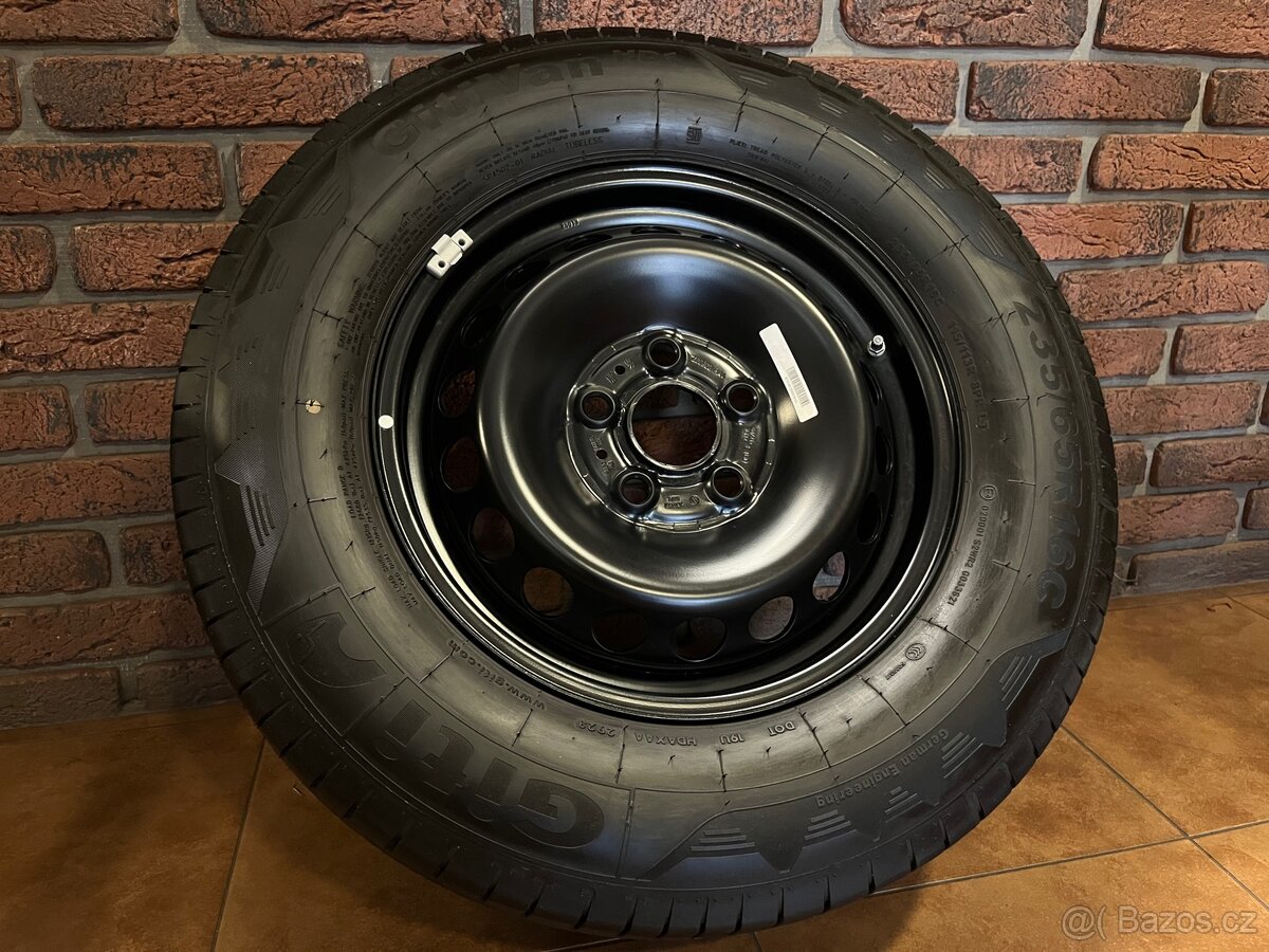 VW Crafter Nová letní sada 235/65 R16 C včetně TPMS snímačů