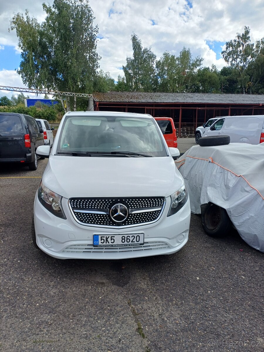 MERCEDES BENZ VITO TOURER 9 MÍST
