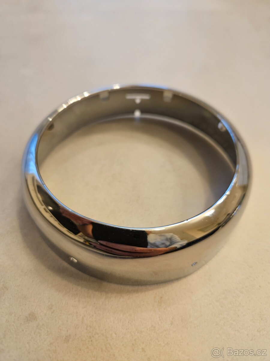 Stadion S11 rámeček světla - nový chrom