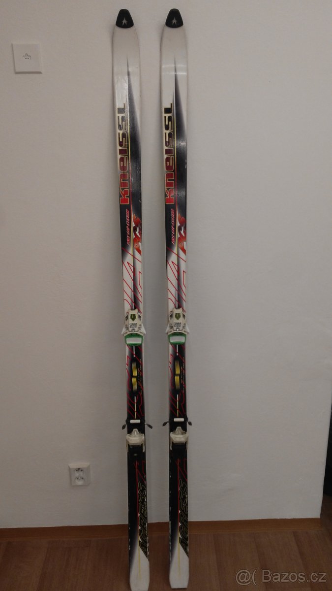 Sjezdové lyže Kneissl