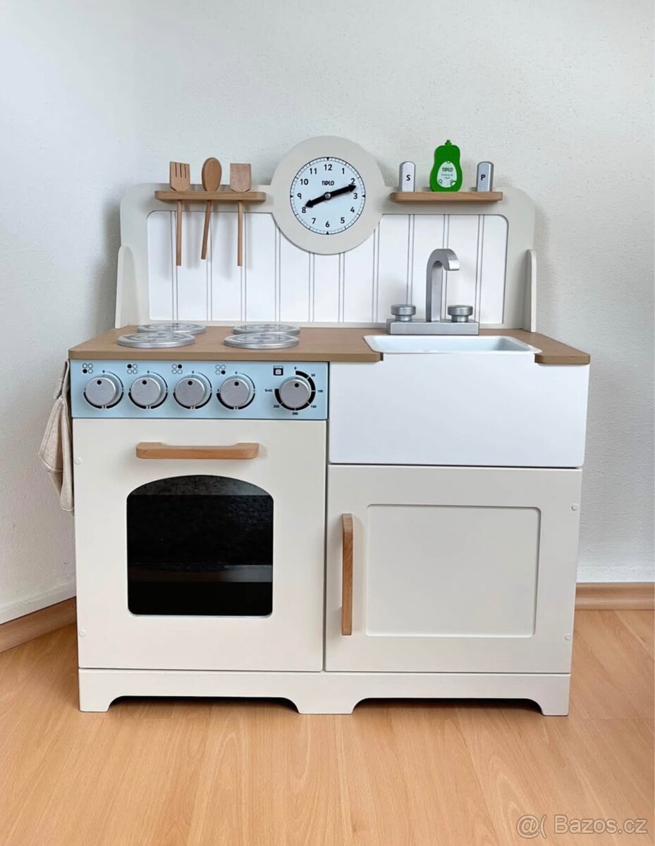 Dětská dřevěná značková kuchyňka Tidlo Country