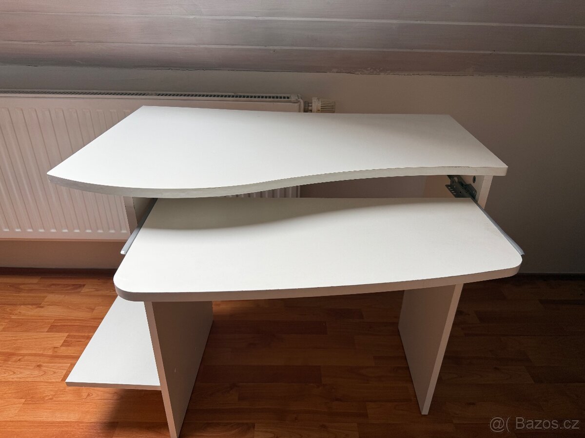 Počítačový stůl