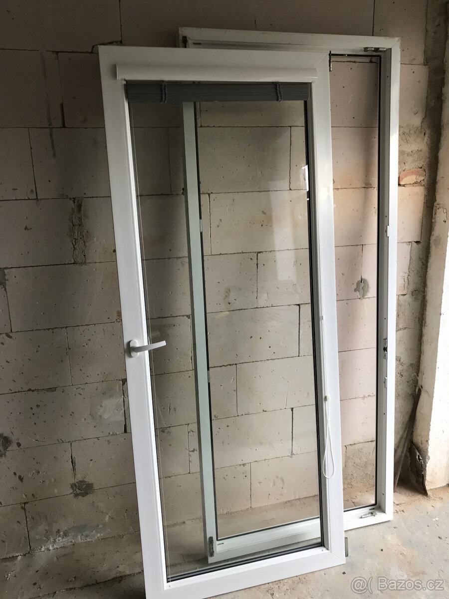 Bílá plastová okna / dveře