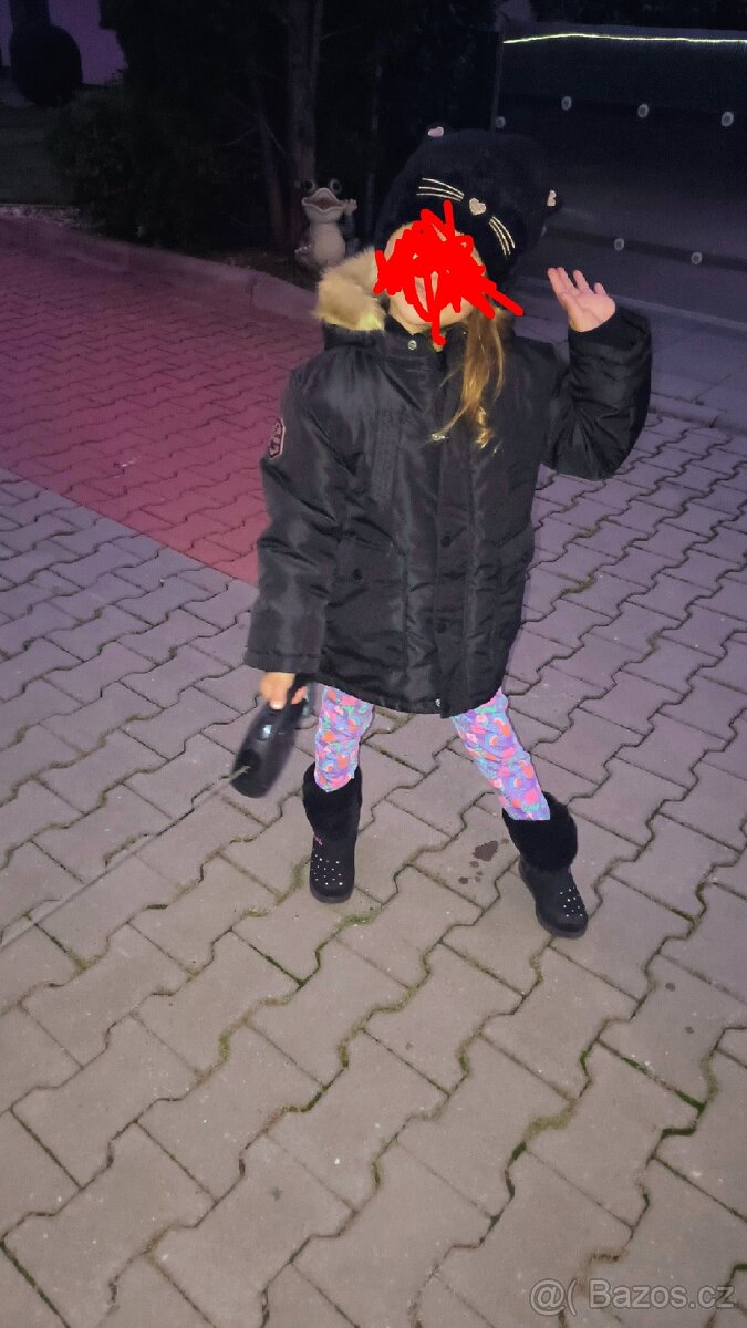 Černá delší bunda, vel 110