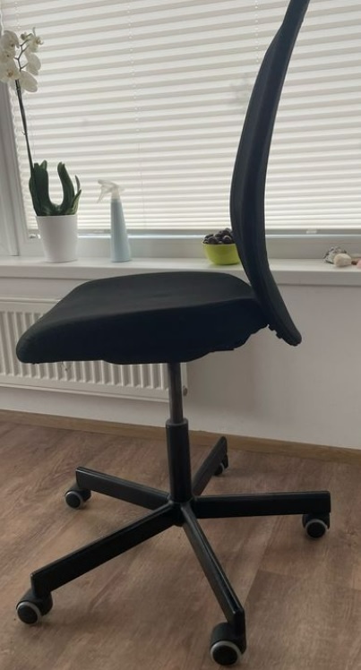 Kancelářská židle ikea