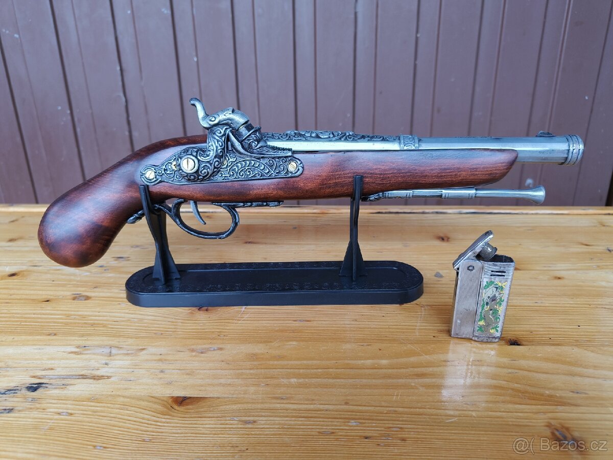 Replika historické zbraně