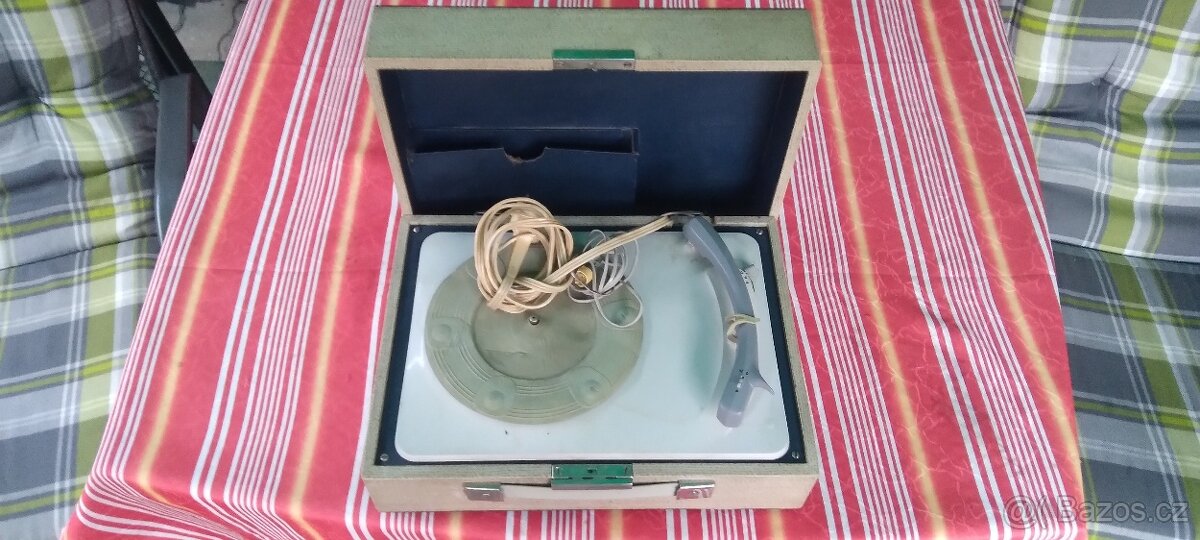 prodám retro gramofon SUPRAFON LION