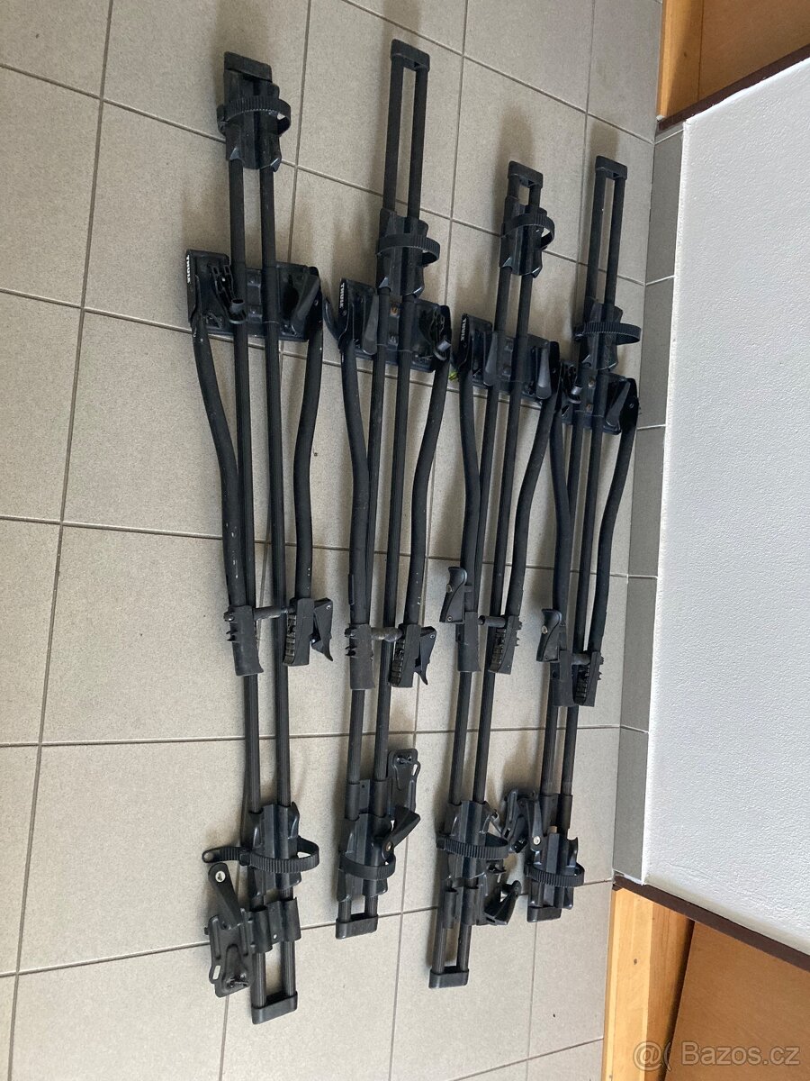 Prodám 4 střešní nosiče kol Thule