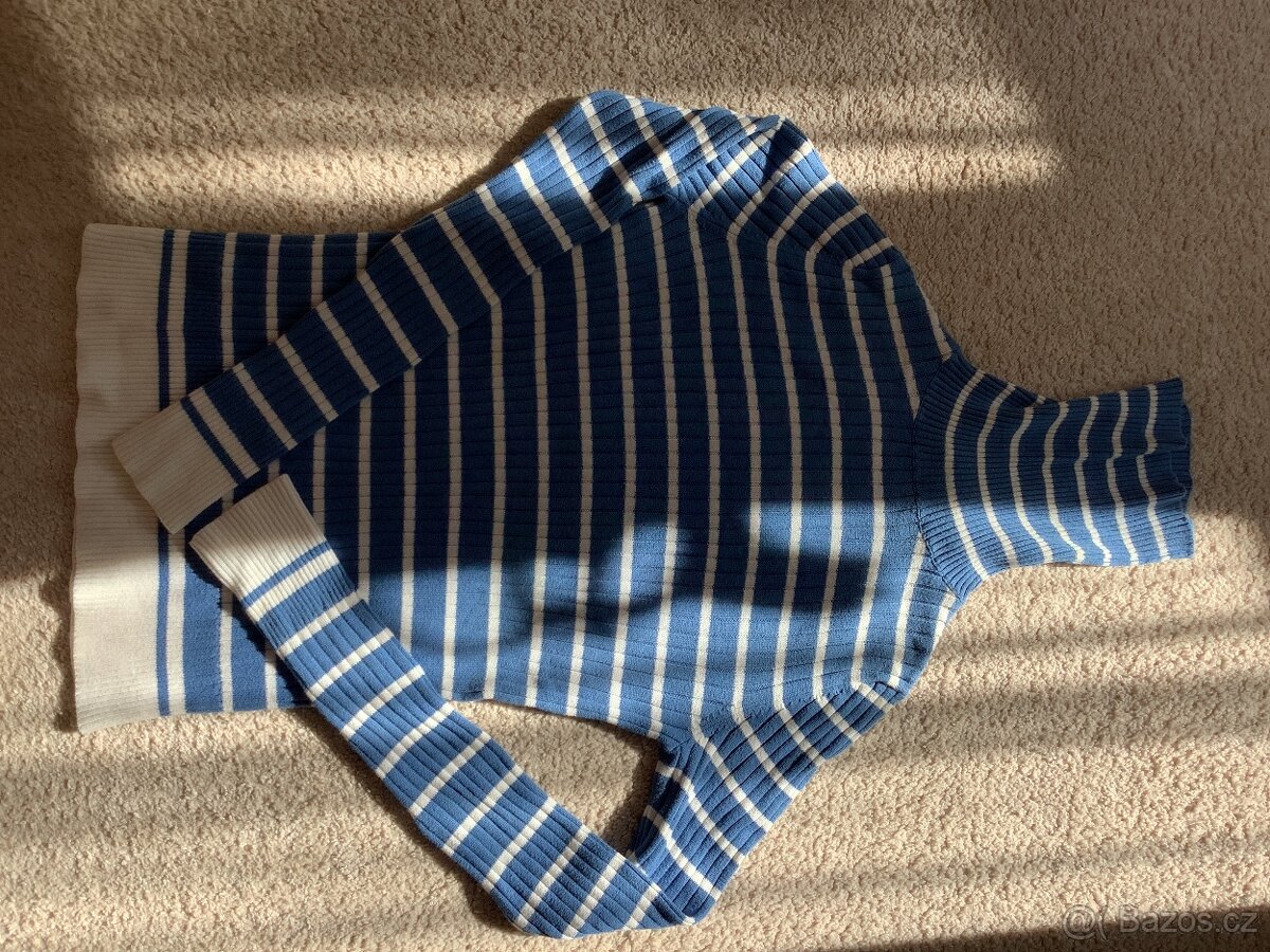 Svetr - rolák zn. Moda international