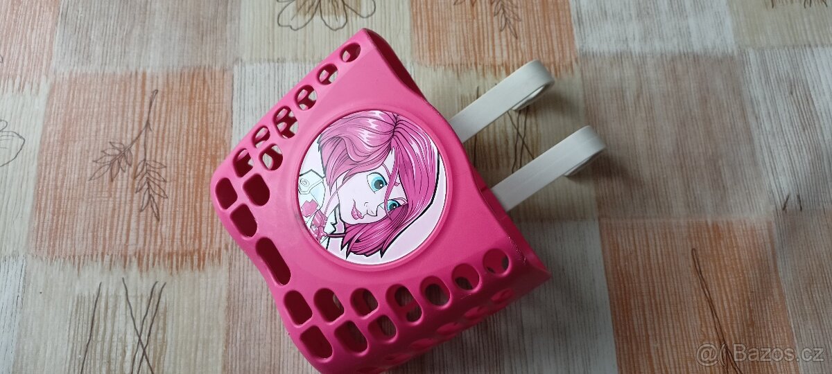 Košik na dívčí kolo