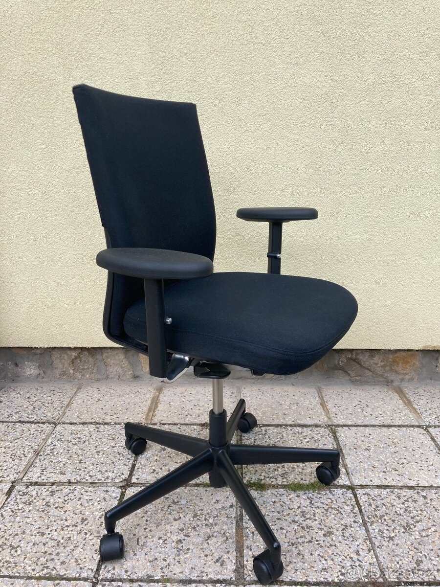 Kancelářská židle Vitra