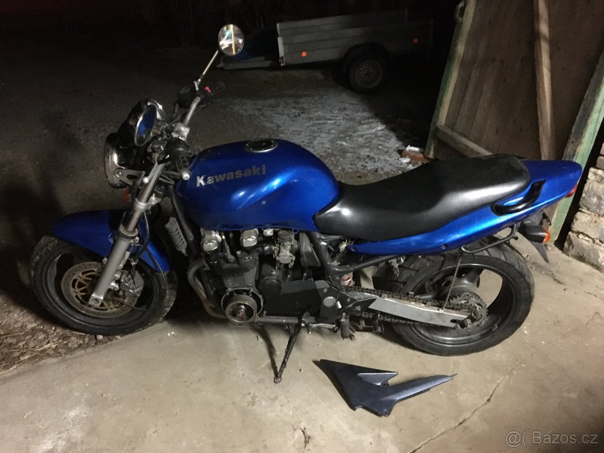 motonadily Kawasaki zr7 na náhradní díly 1999 zr750