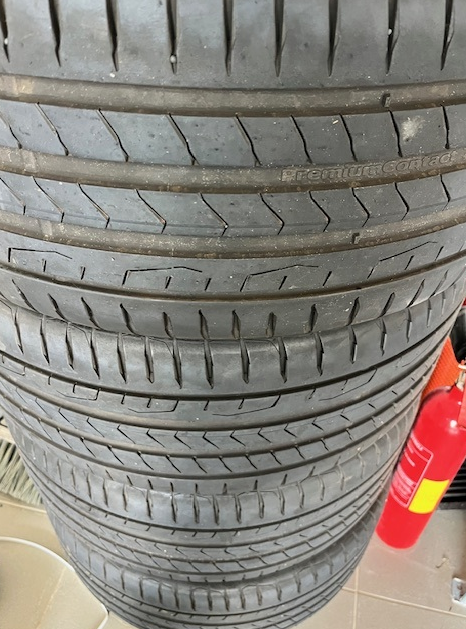 Continental PremiumContact 7 275/40 R21 107 Y XL Letní