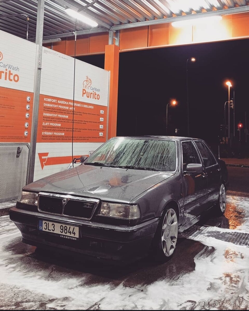 Lancia thema 2.0 16v