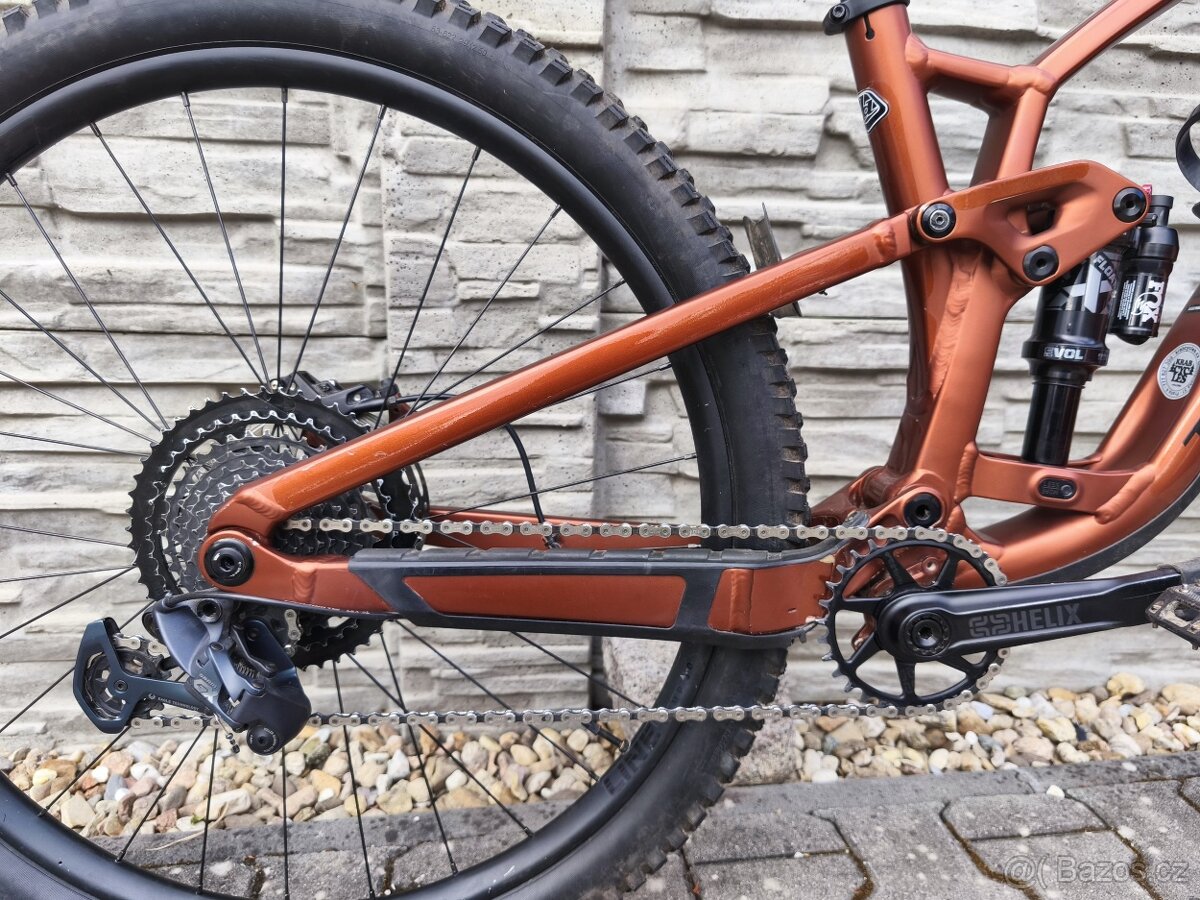 Trek Fuel EX 8 GEN 6, vel M