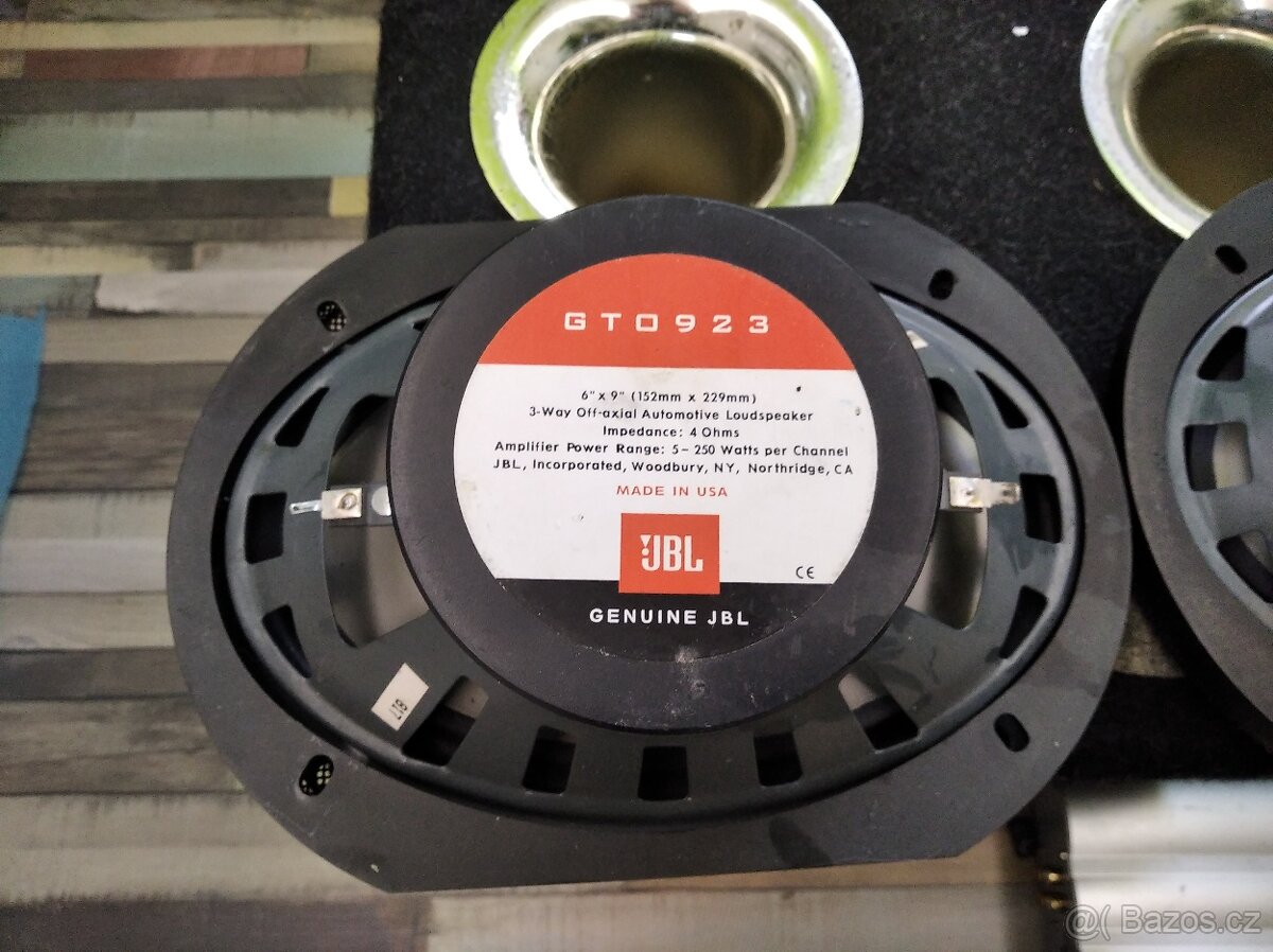 Reproduktory JBL
