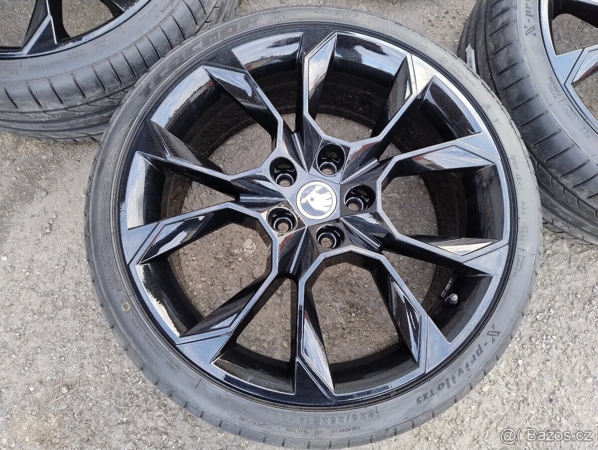 Letní sada org. Škoda EXTREME 19" - 5x112 - 225/35/19