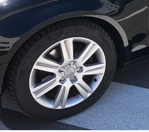 Originální alu Audi 17”