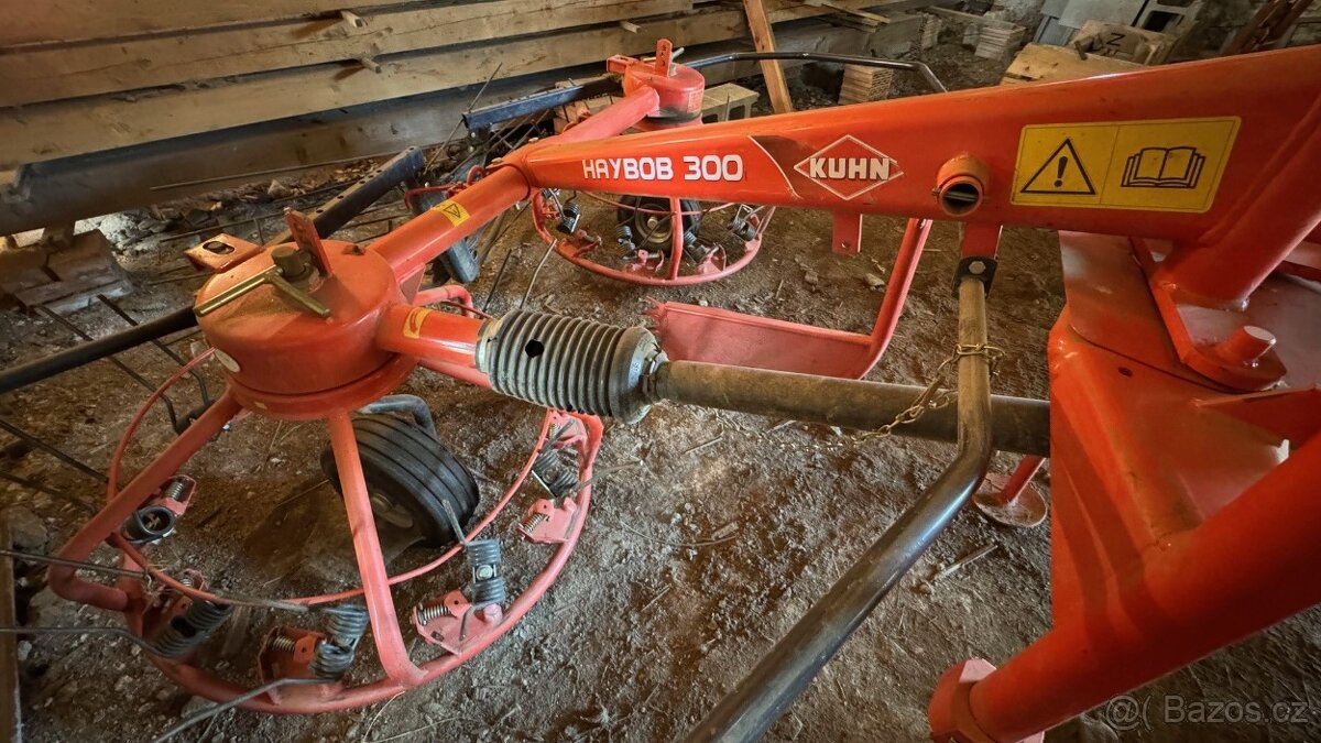 Univerzální obraceč píce Kuhn Haybob 300