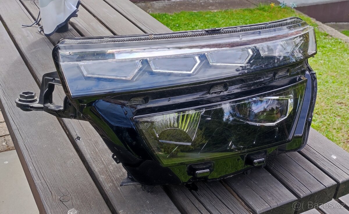 Světlomet přední levý LED ŠKODA KAMIQ - 658941015F