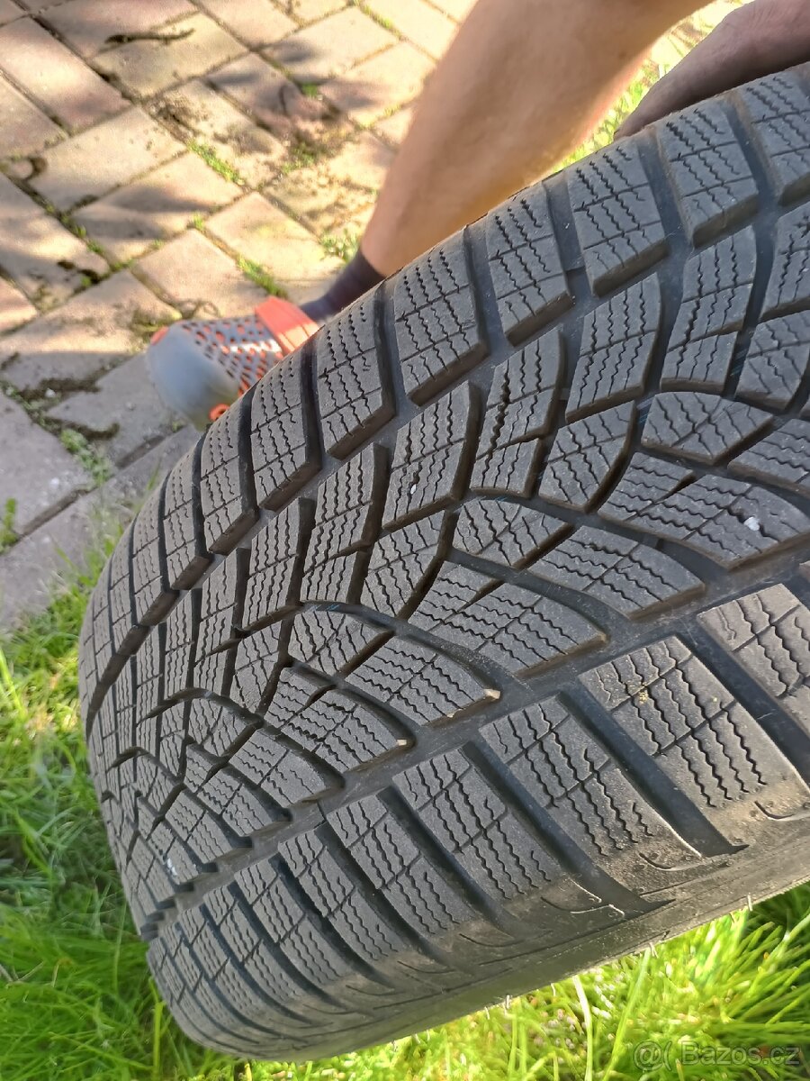 Kola BMW, Vivaro, Trafic R17/225/55