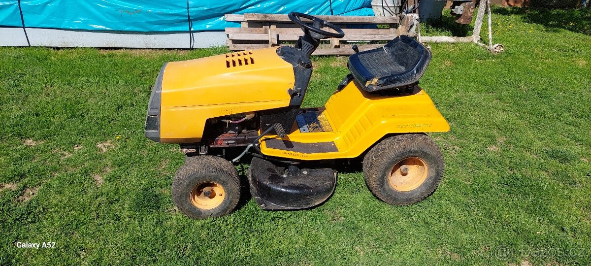 Zahradní traktor