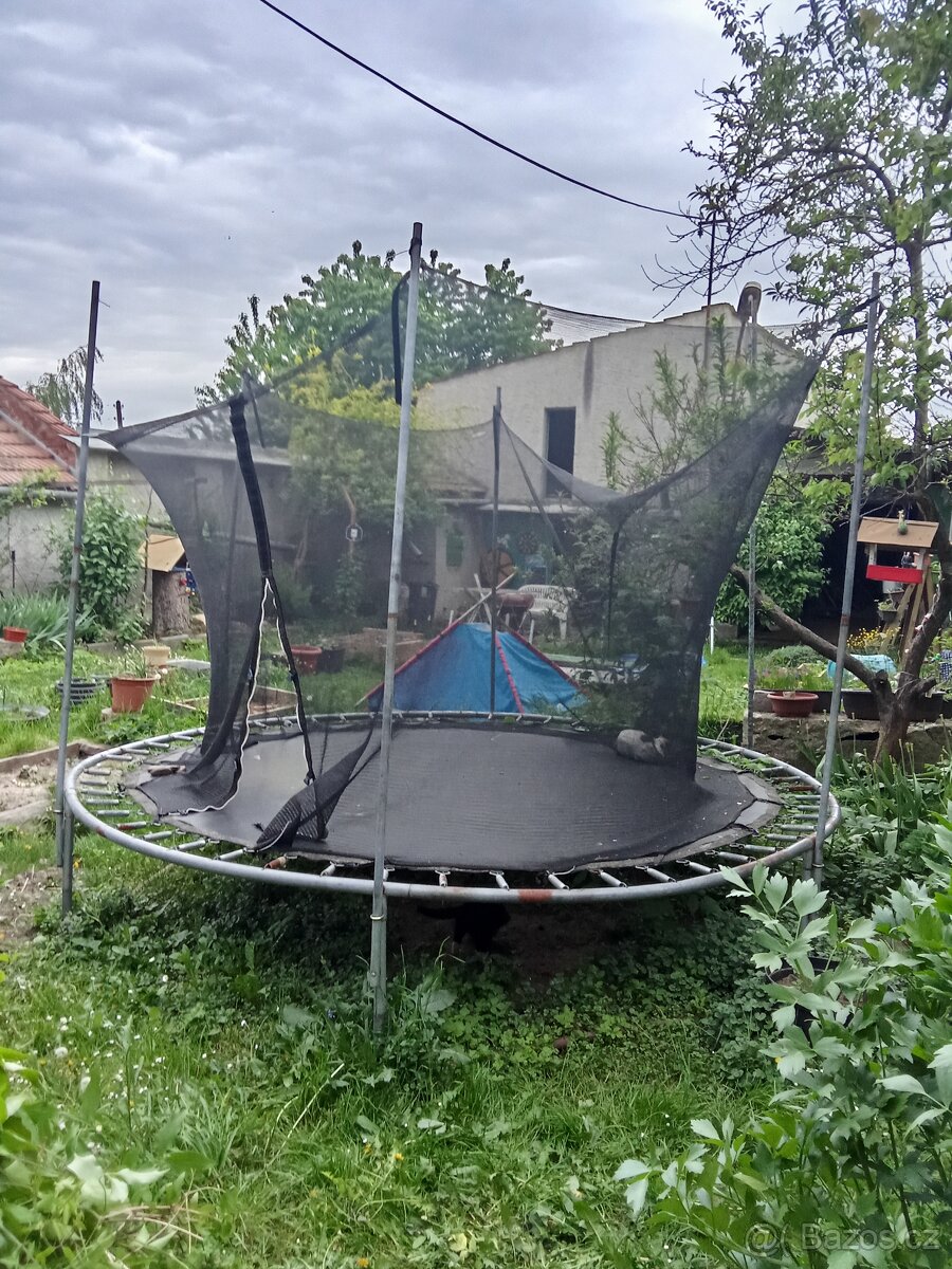 Prodám trampolinu používané