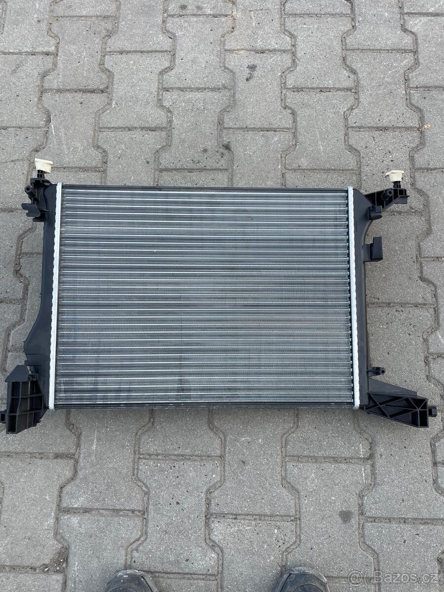 Chladič vody Fiat 500