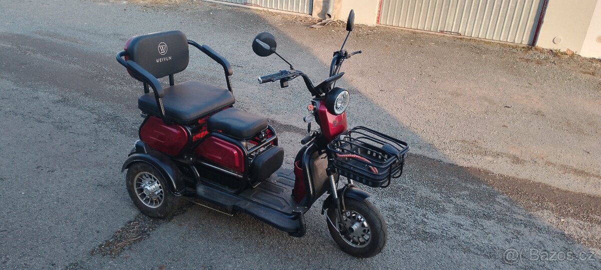 Elektrický skútr – pro 1 i 2 osoby, dojezd 50 km