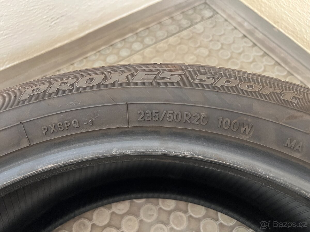 Sada zánovních letních pneumatik TOYO 235/50 R20