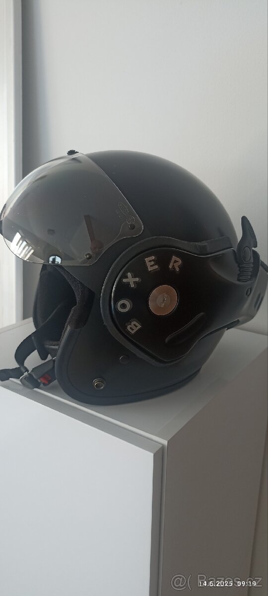 Překlápěcí helma Roof Boxer