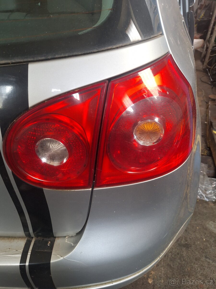 Golf 5 zadní lampy
