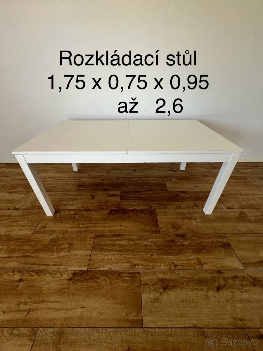 Jídelní stůl rozkládací