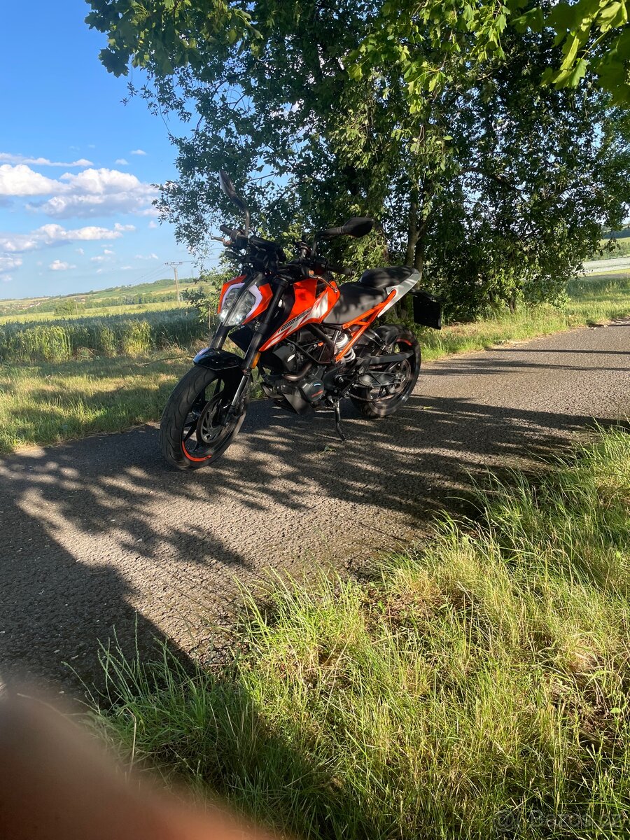 Ktm duke 125