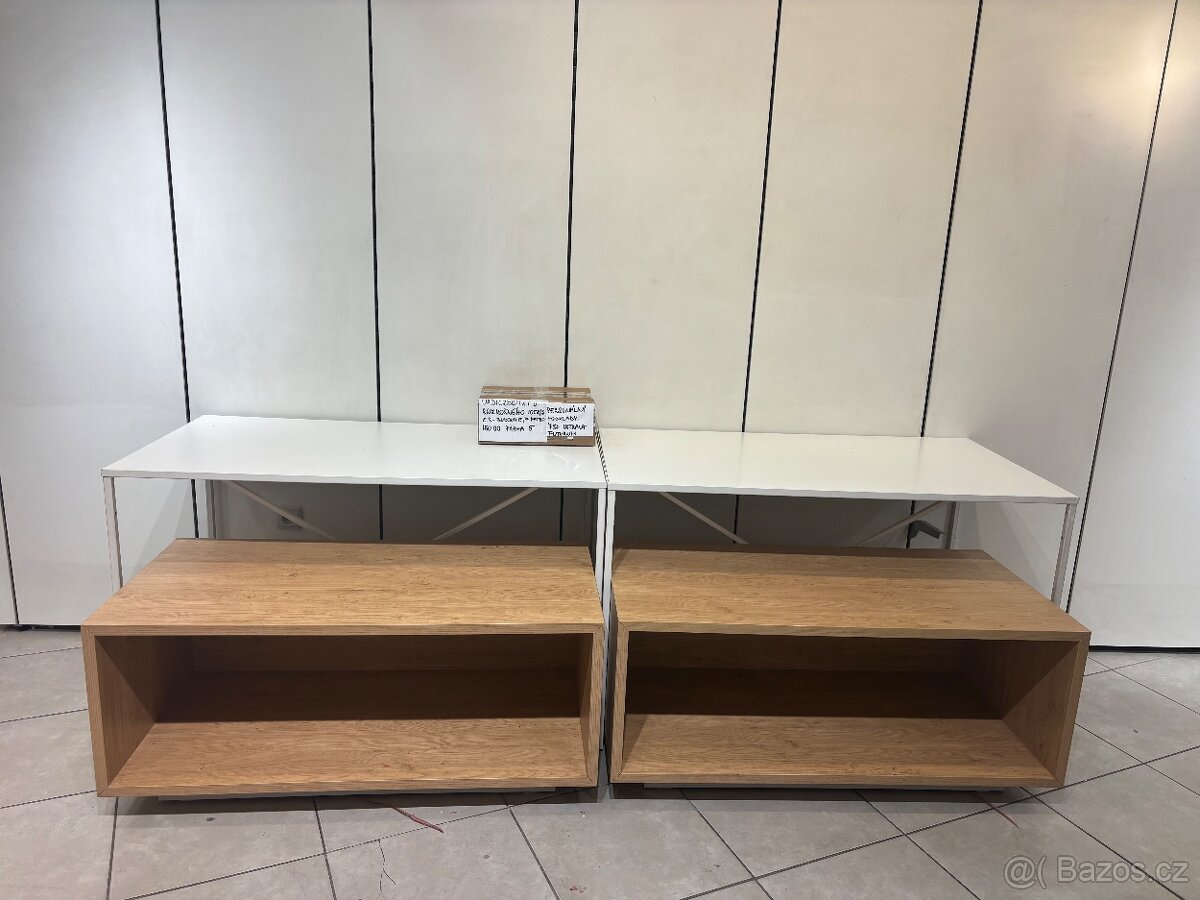 Stůl a stůl pod TV