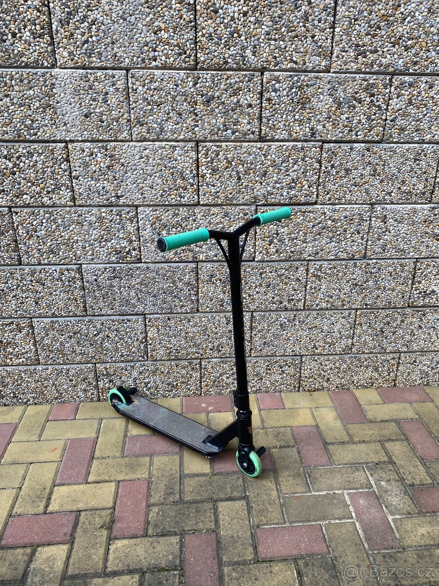 🛴 Freestyle koloběžka Movino Nitro + pegy