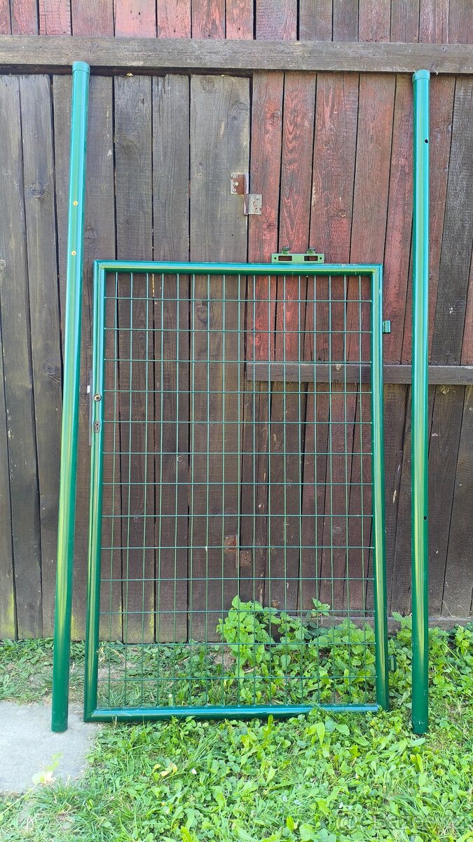 Branka SOLID zahradní svařovaná síť, výška 145x95cm zelená