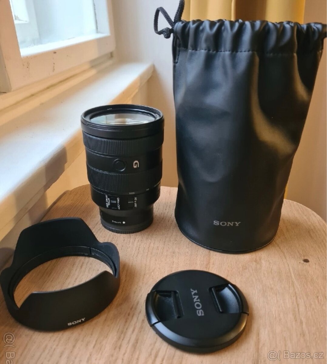 Sony FE 24-105 mm f/4 OSS objektiv v super stavu