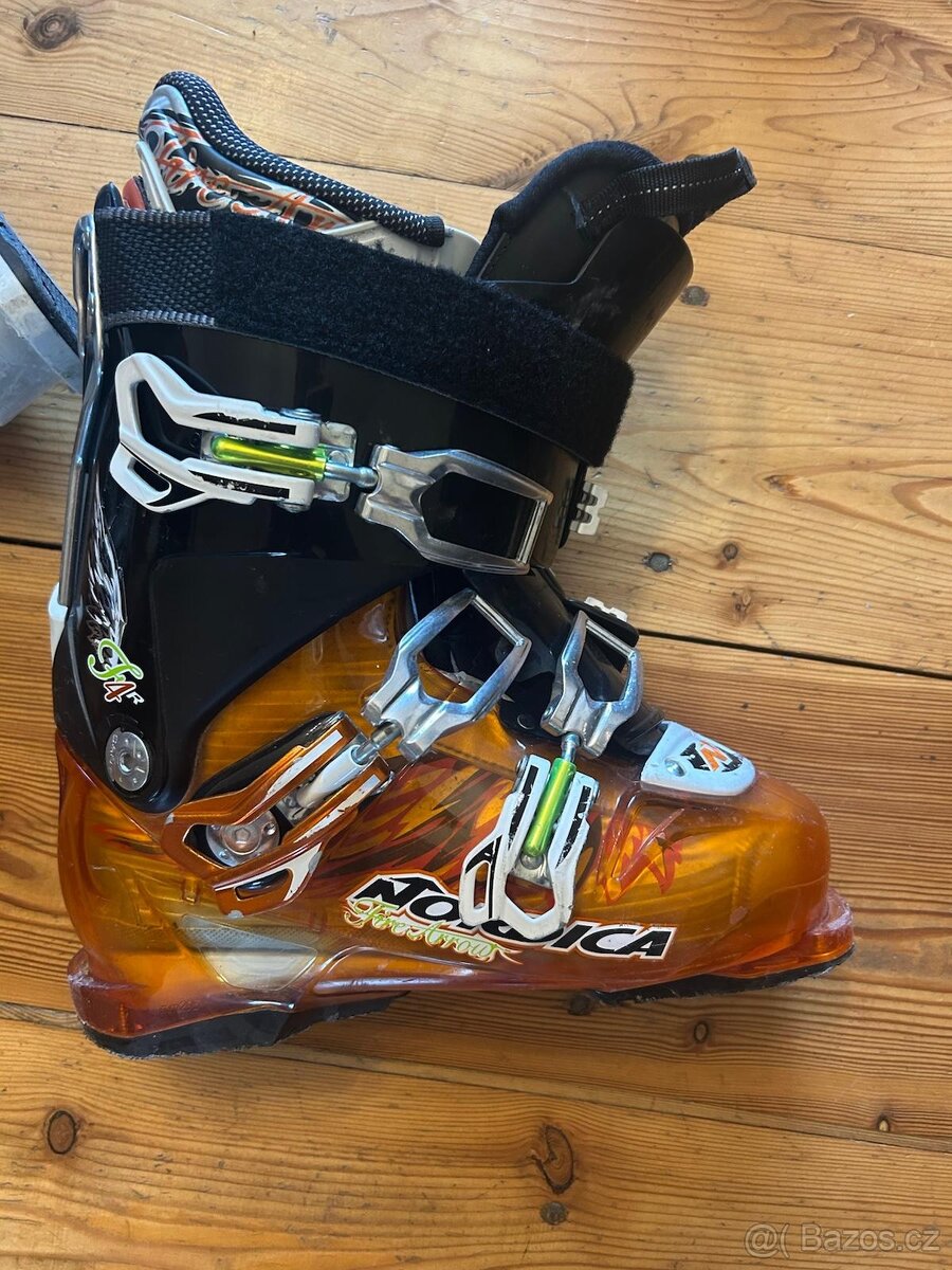 Dětské boty na sjezdovky 295 mm