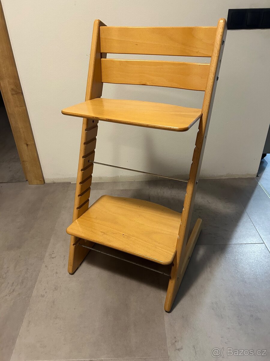 Rostoucí židle