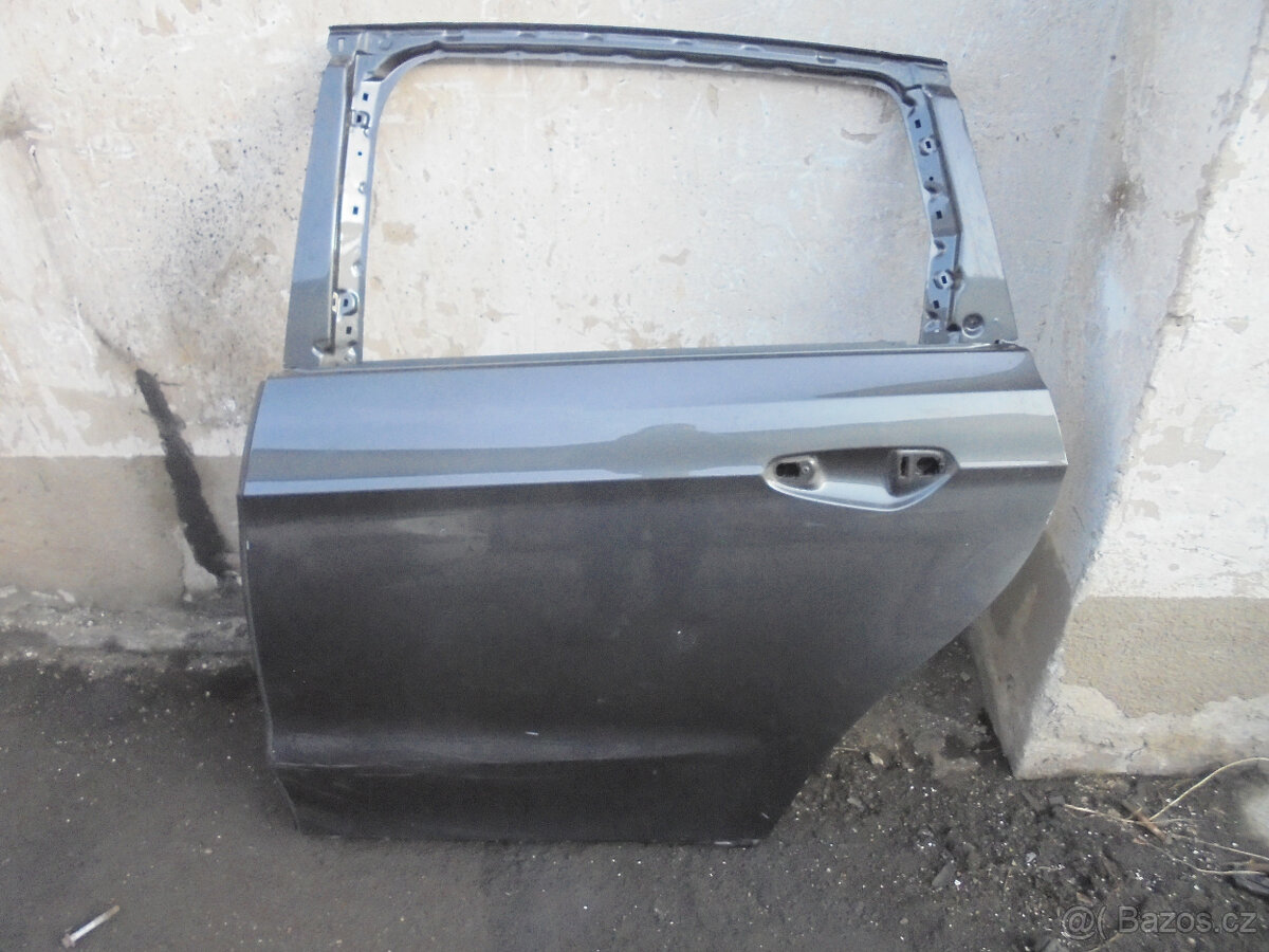 levé zadní dveře Ford S-Max